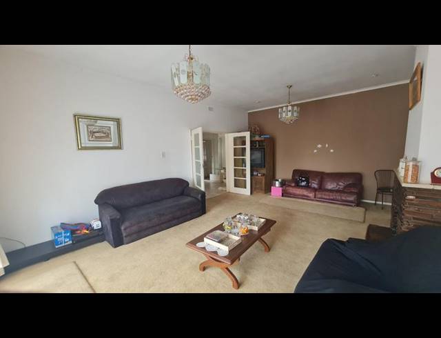 4 BEDROOM HOUSE FOR SALE IN LENASIA